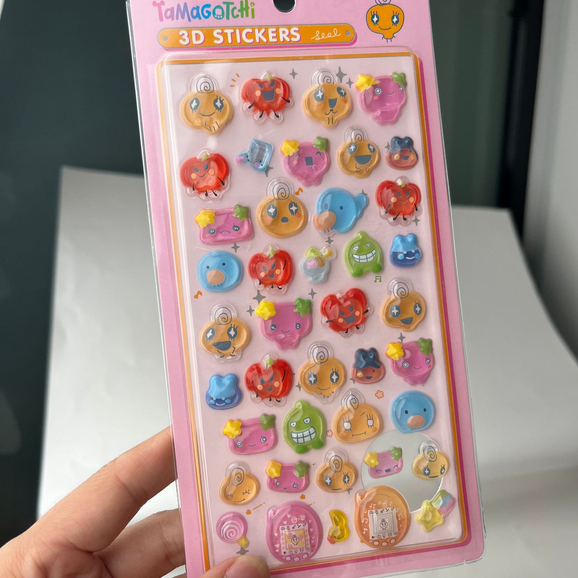 Niedliche Tamagotchi 3D Puffy  – Laptop Accessories Decoration Bewertung und Preis