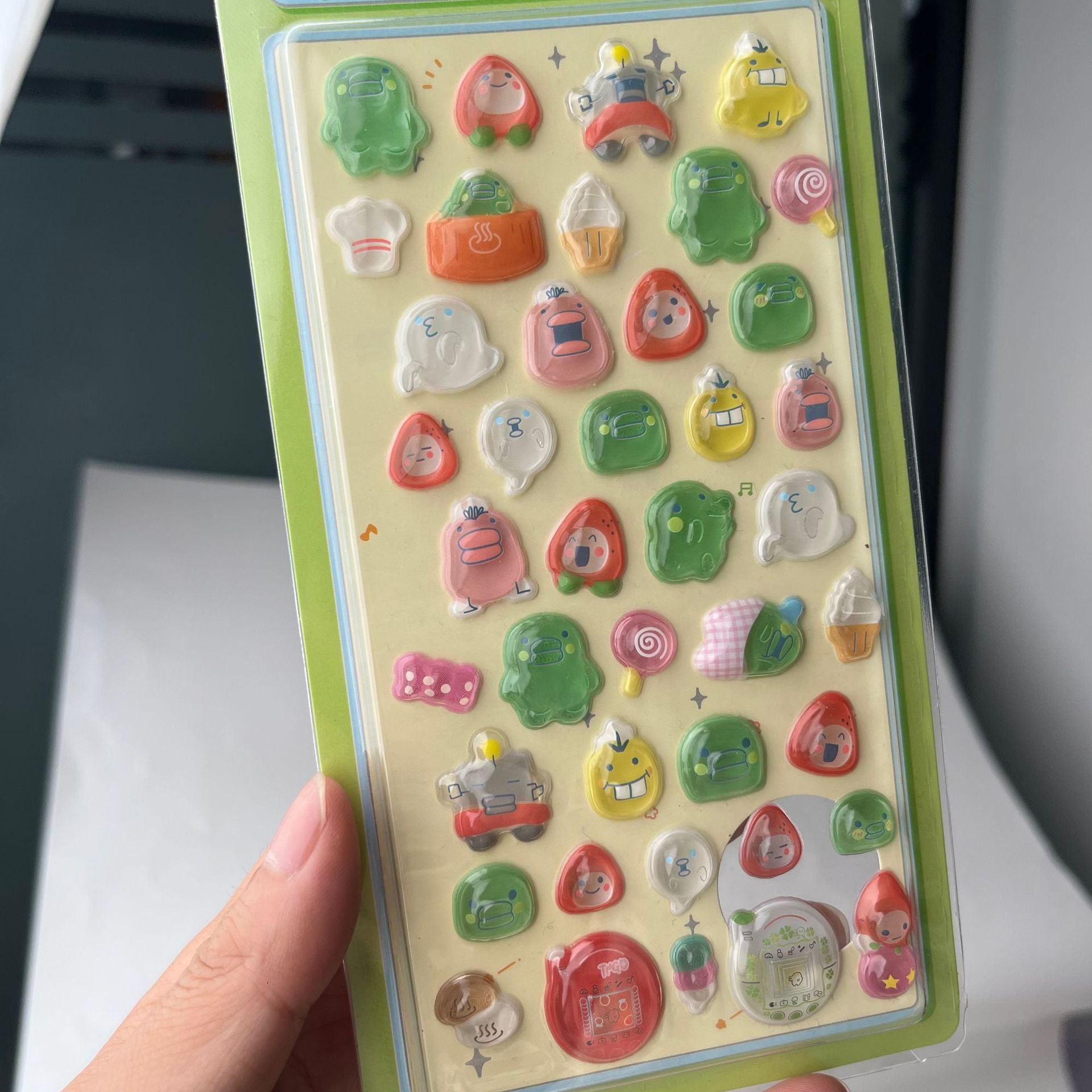Niedliche Tamagotchi 3D Puffy  – Laptop Accessories Decoration Bewertung und Preis